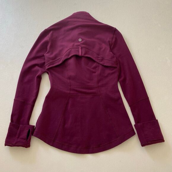 Lululemon Define Jacket Size 2 Purple Plum Full Zip Sculpting Fit - Picture 2 of 5
